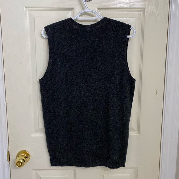 Lambswool vest - Picture 2 of 3